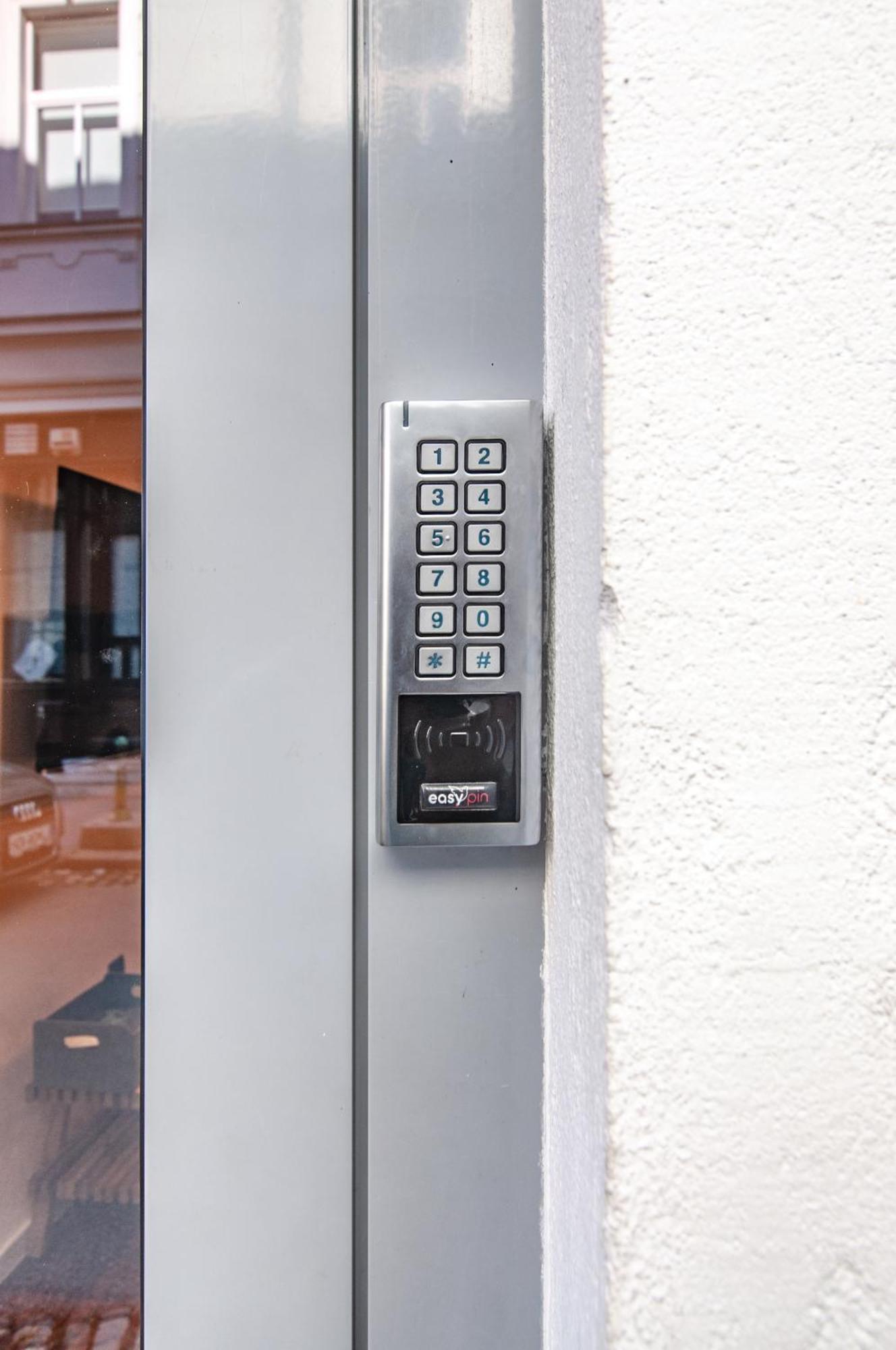 Six In The City Apartment, Laibach Exterior foto